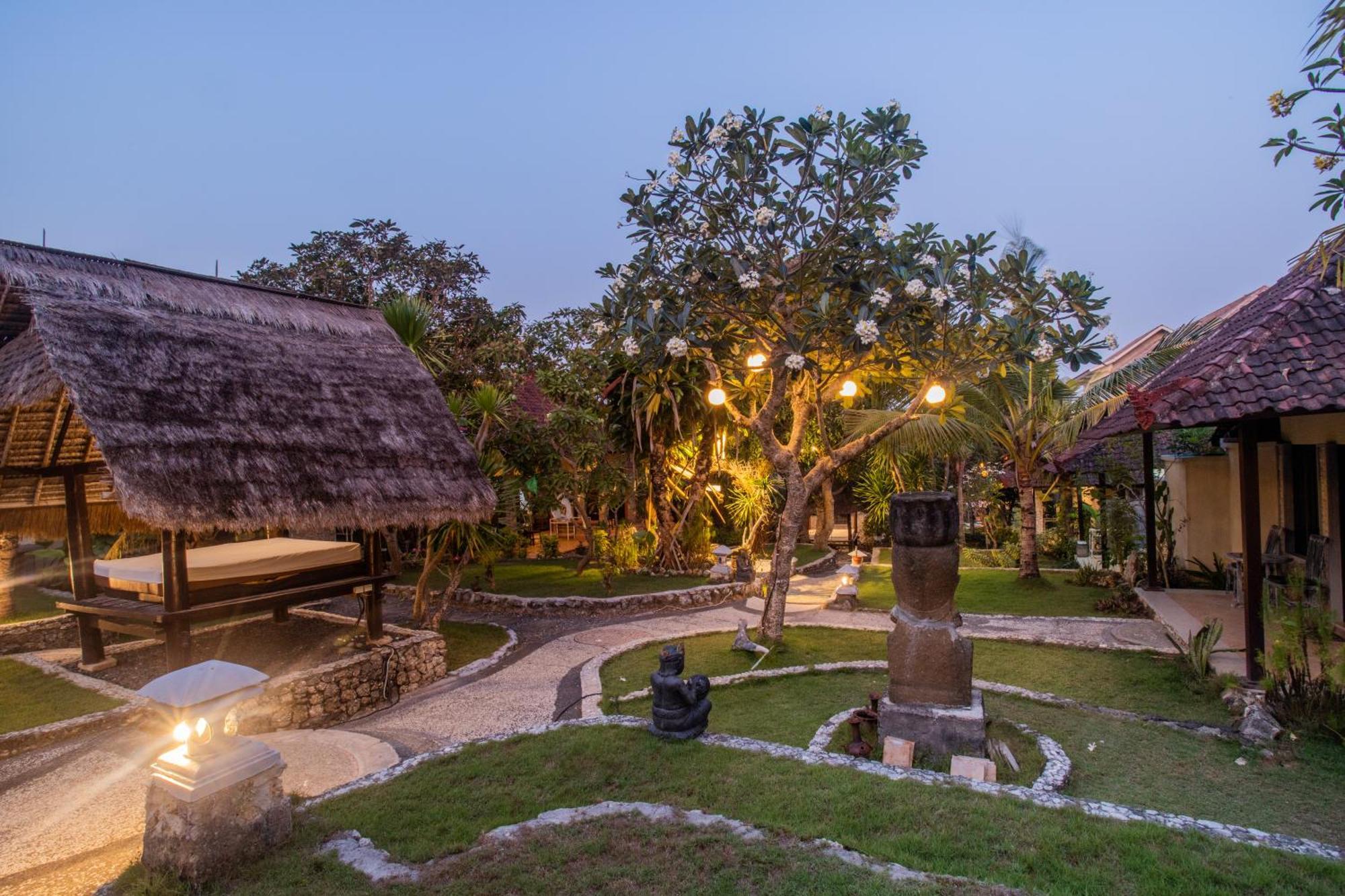 Hotel Tropical Garden By Tanis à Lembongan Extérieur photo